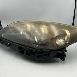 2004-2009 Mazda 3 Sedan Left Driver Lh Side Headlight 832E OEM DG1