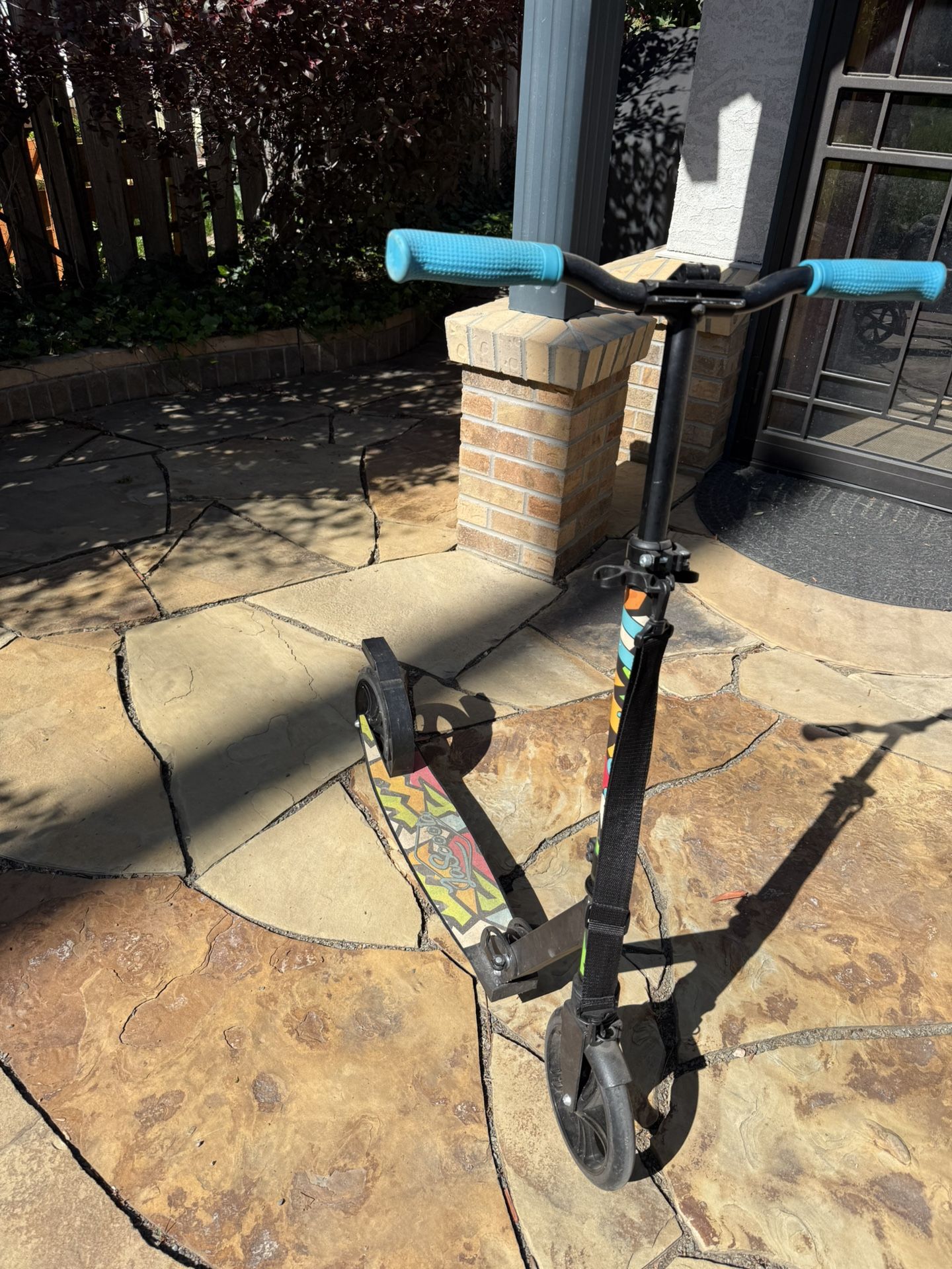 La scoota Foldable Kick Scooter