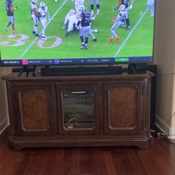 Drexel Heritage Tv Console And End Table In Tampa Palms 