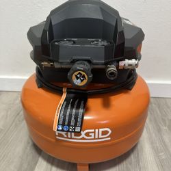 RIDGID 6 Gal. Portable Electric Pancake Air Compressor