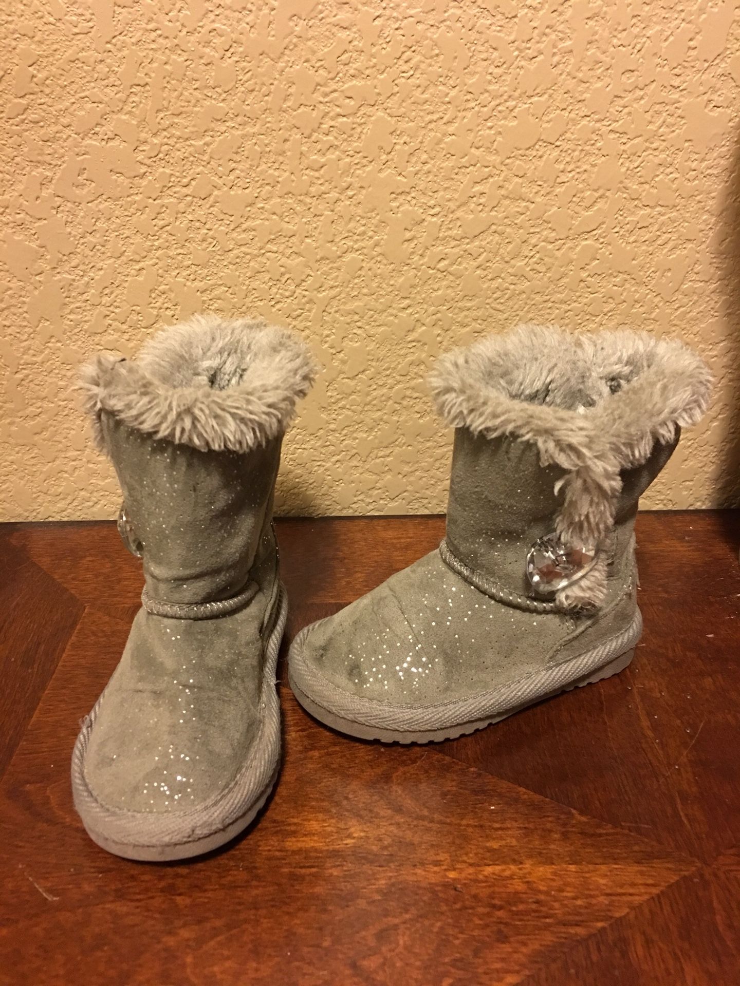 Baby boots size 5c