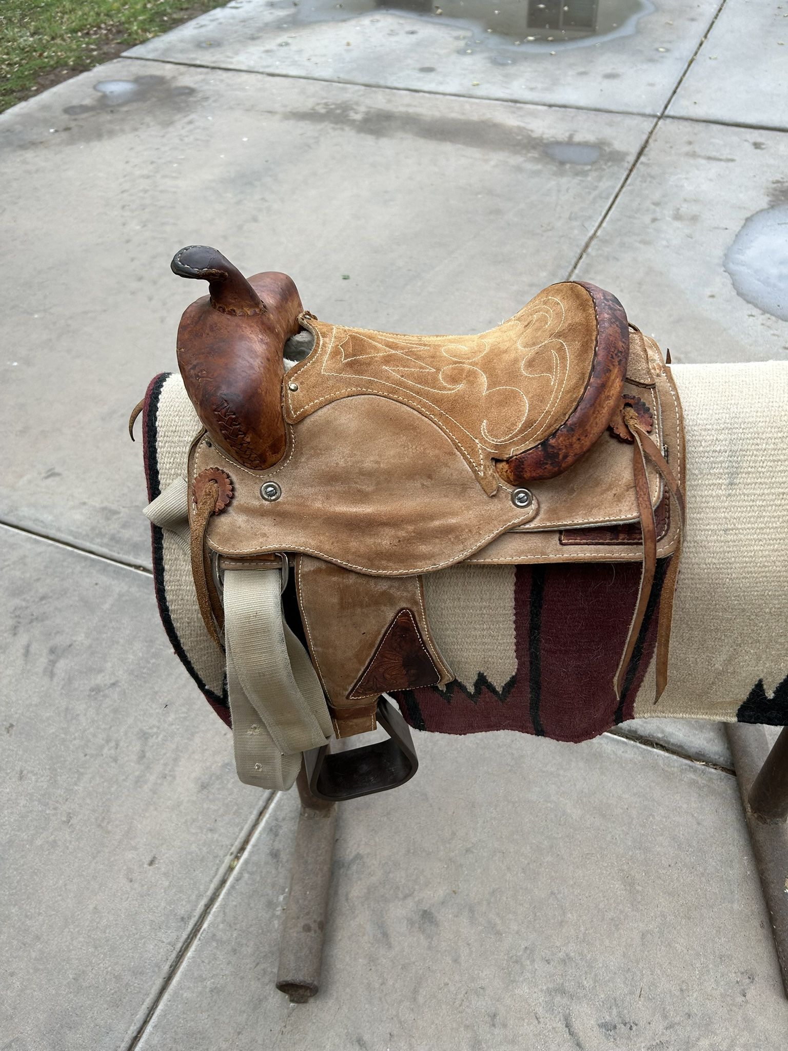 Western Roping Saddle