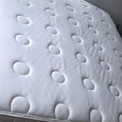 California King Serta Spring Mattress