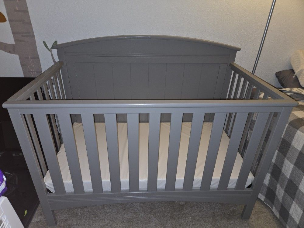Brand New Delta Baby Crib