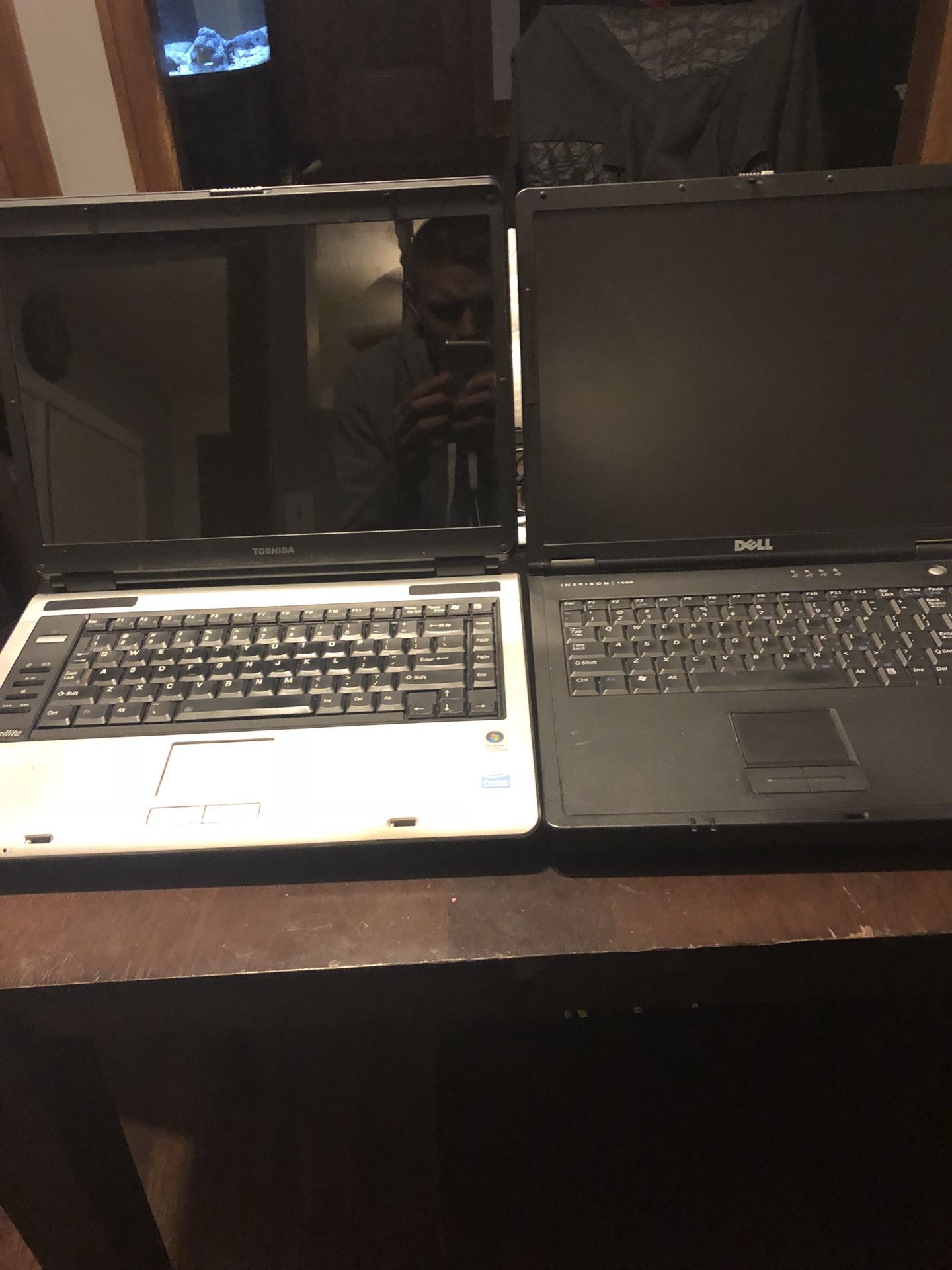 2 laptops dell toshiba