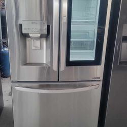 LG REFRIGERATOR / PERFECT CONDITION 