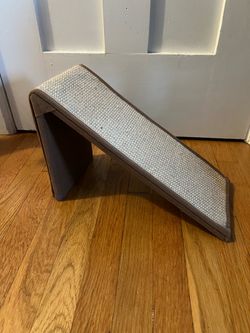 Cat Scratcher