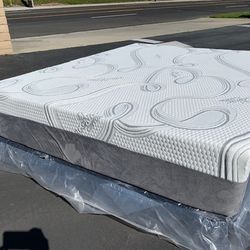 Full Organic Hybrid Cool Gel Memory Foam Mattress!!