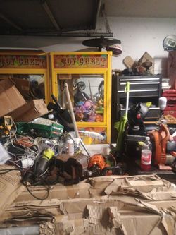 Toy Chest Claw Machine Arcade Cabinet