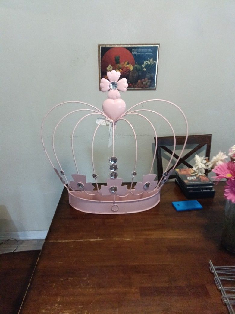 Metal Princess Crown ...San Benito Location