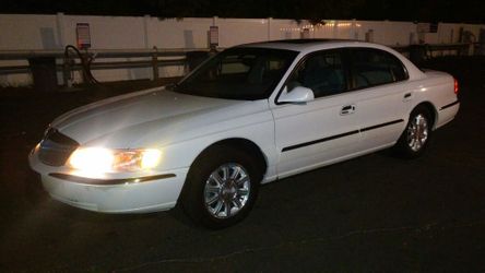 2000 Lincoln Continental clean