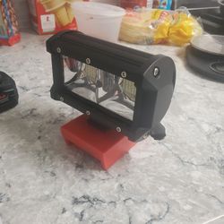 1 metal frame  lumen spot light battery adaptor light  use w dewalt n milwaukee  battery (Tool only)