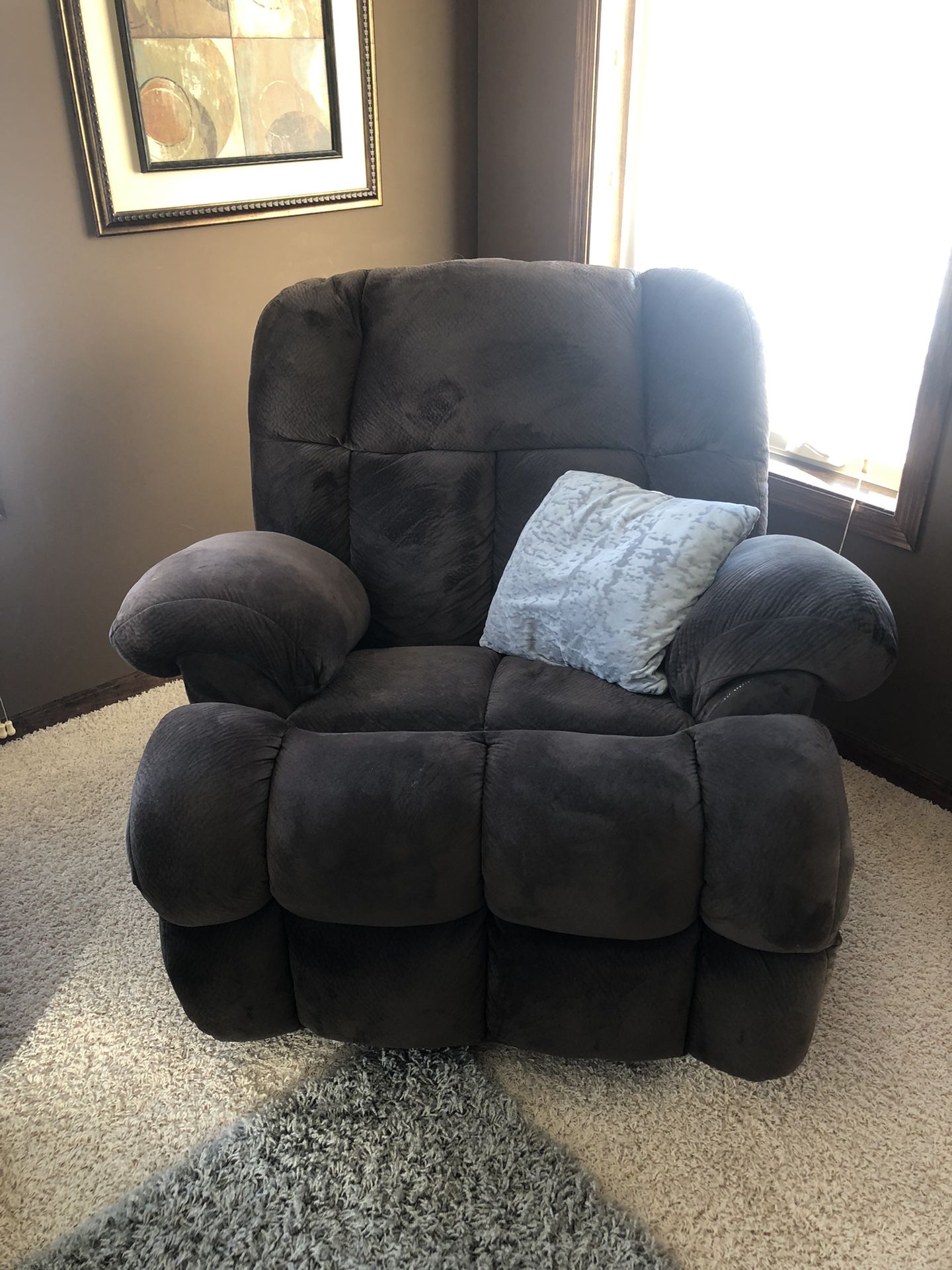 Couch, Love Seat And Matching Recliner 