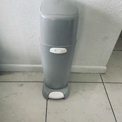 Diaper Genie 