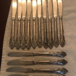 Vintage Rogers “Dream Rose” Knives