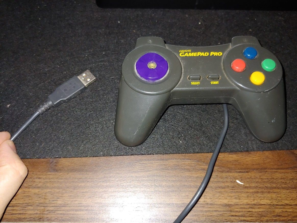 Gravis Gamepad Pro USB controller