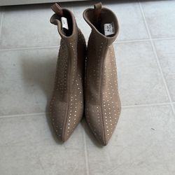 Women’s Shoes