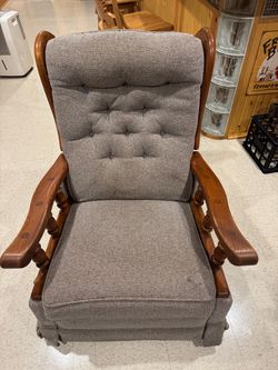Vintage 80’s La-Z-Boy Recliner