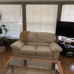 Leather Loveseats And Tables