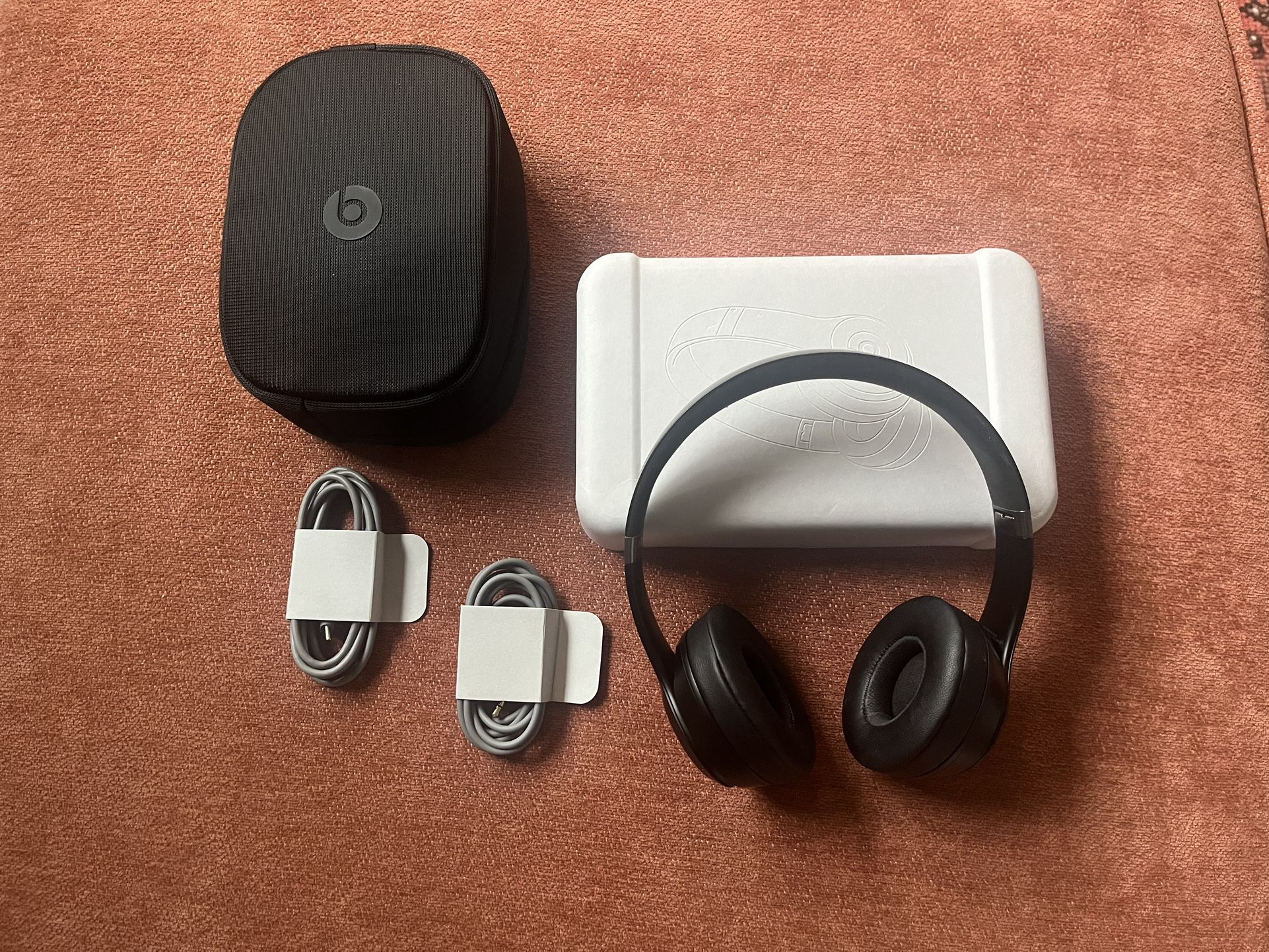 Beats Solo 4 Headphones