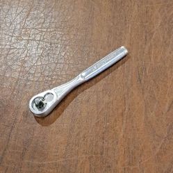 Vintage CRAFTSMAN Quick Release 14 Drive Ratchet Wrench VT 44807 USA 
made. Pre-owned, good shape. please see photos for details