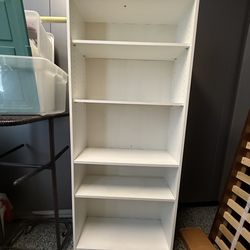 White wood shelf unit, adjustable