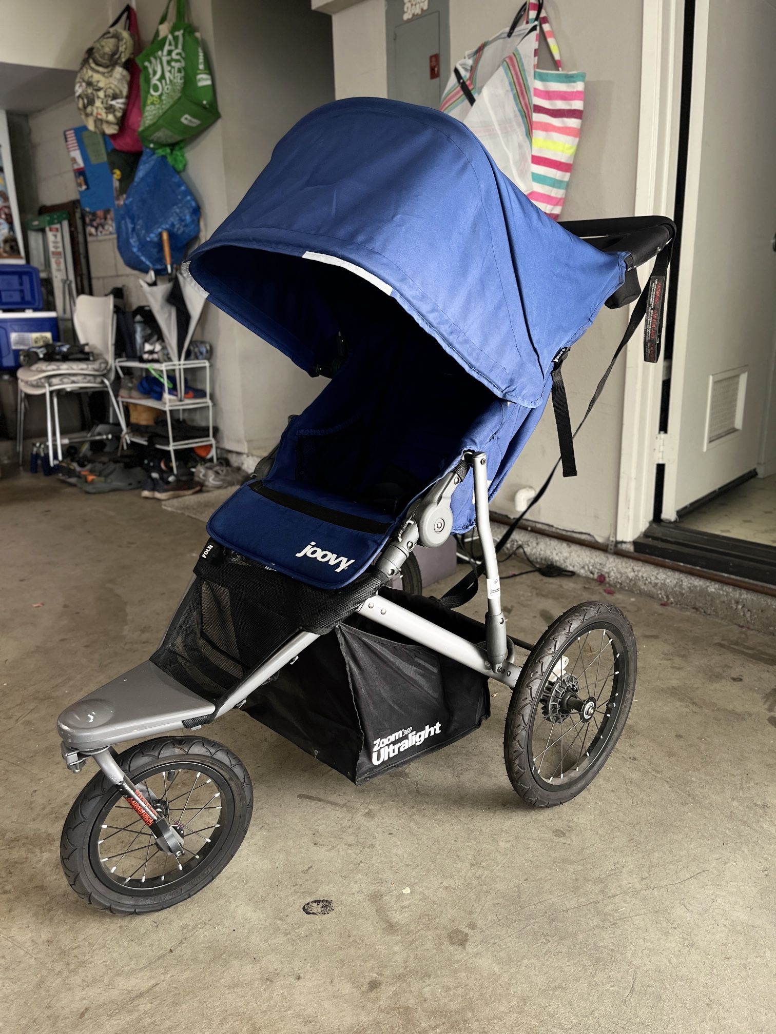 Joovy Ultralight Weight Jogging Stroller