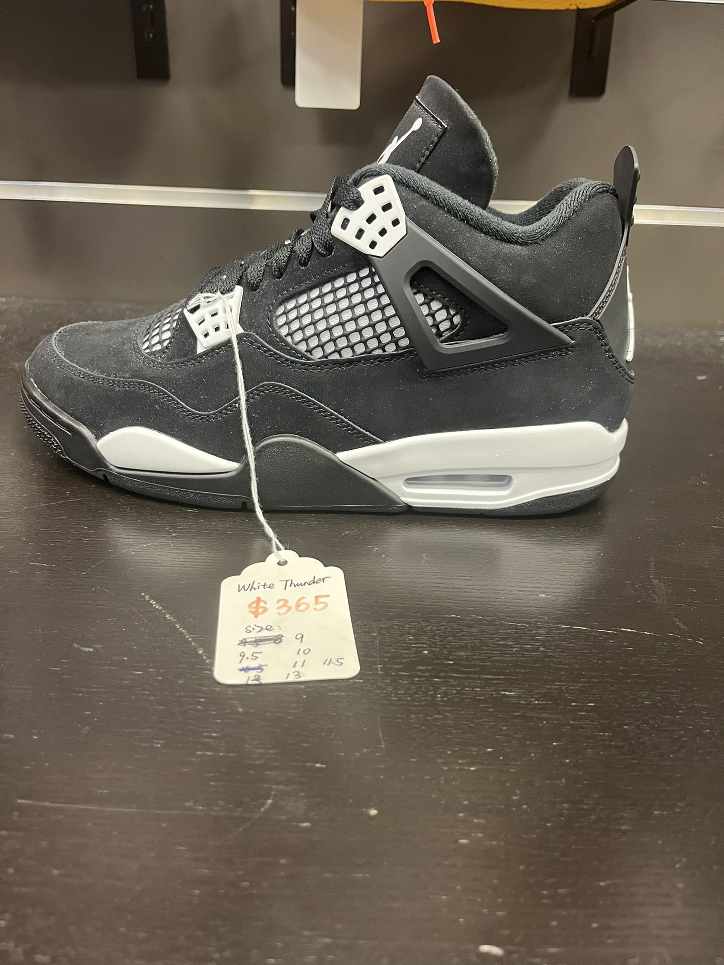 Jordan 4 White Thunder