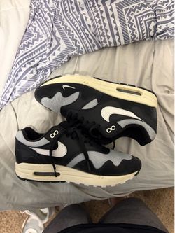 Nike Patta am1 sz 9.5