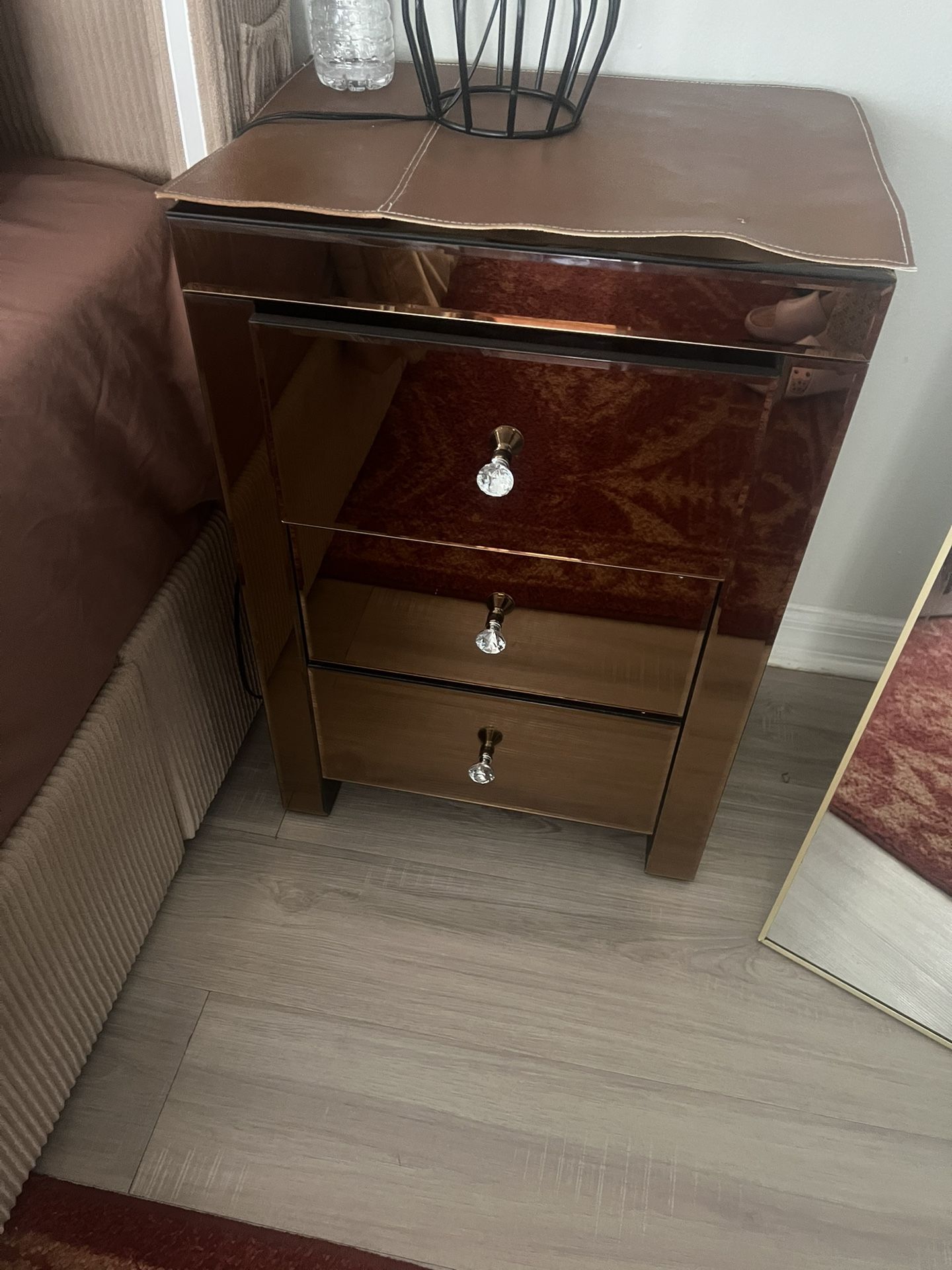 Alohappy Mirror end Table With 3 Drawers, Rose Gold Finished