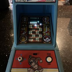 Vintage Nintendo of America Coleco Donkey Kong Mini Arcade Table Game