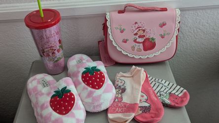 STRAWBERRY SHORTCAKE BUNDLE