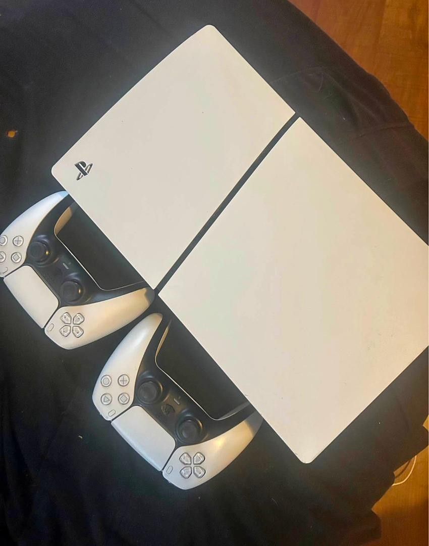 PLAYSTATION 5
