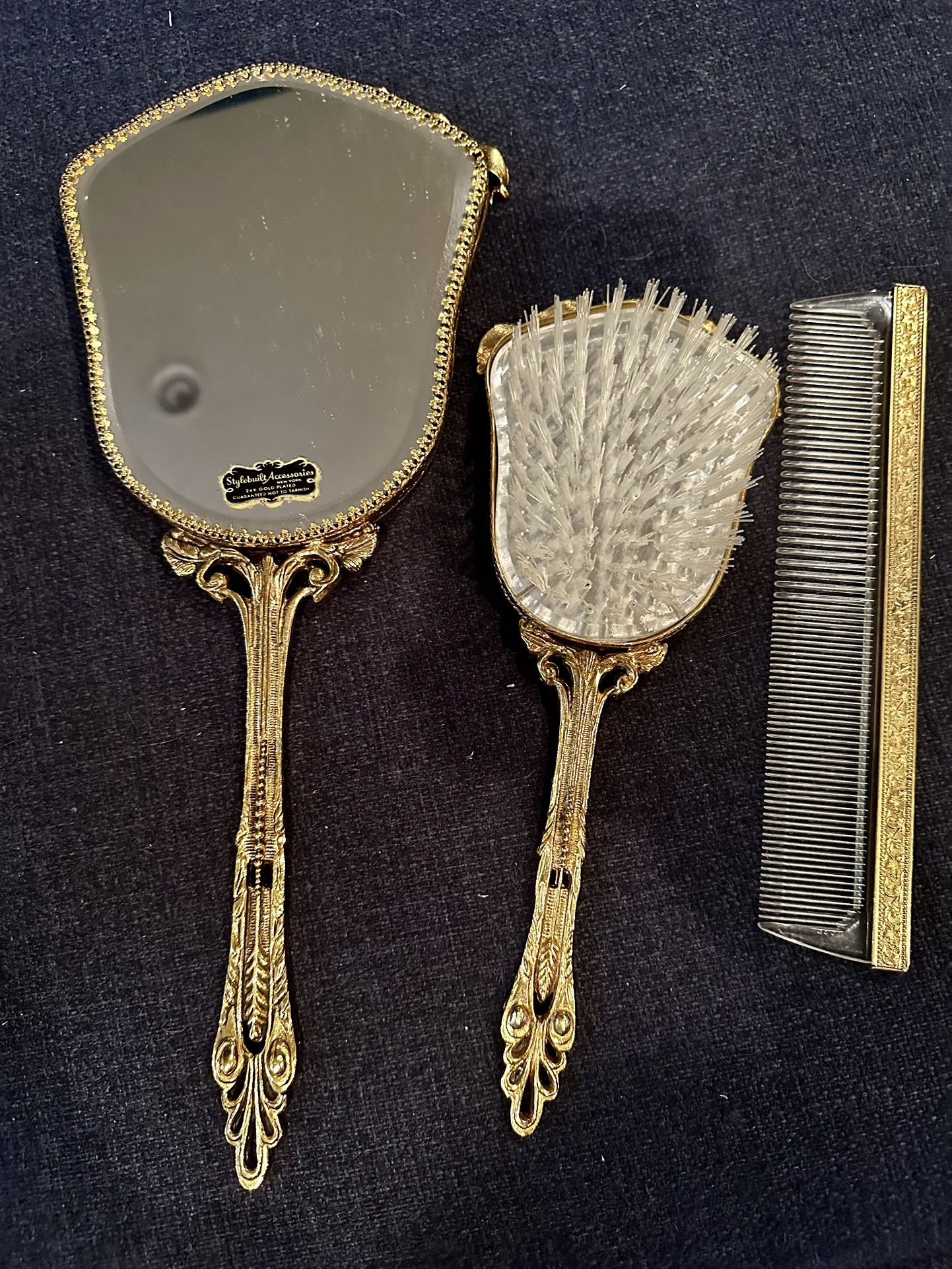 Stylebuilt Vintage Mirror And Hair Brush Vanity Set