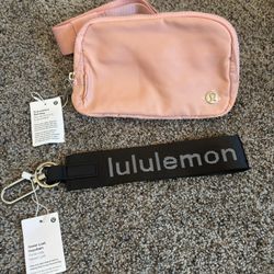 Lululemon Bundle Everywhere Belt Bag And Never Lost Keychain Brand New