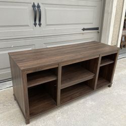 TV/Console Stand 