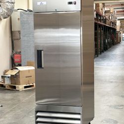 NSF restaurant One Door Refrigerator XB27R