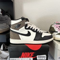 Air Jordan 1 Dark Mocha 