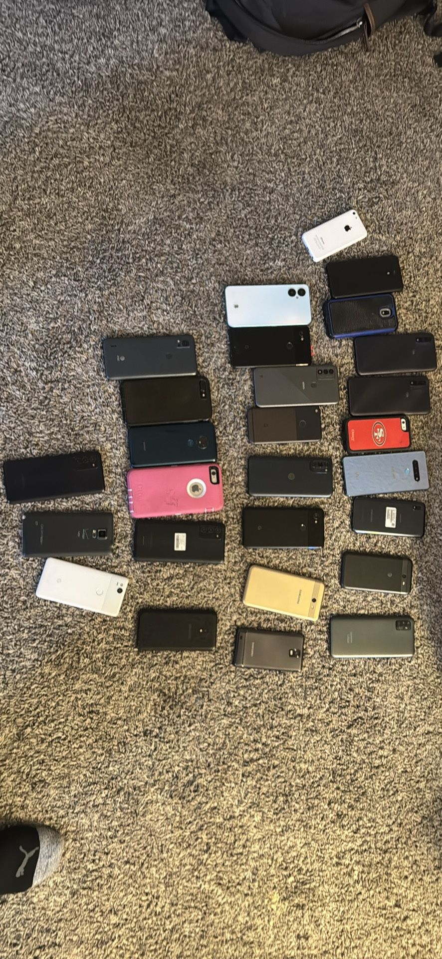 Red description all types of phones $100 each