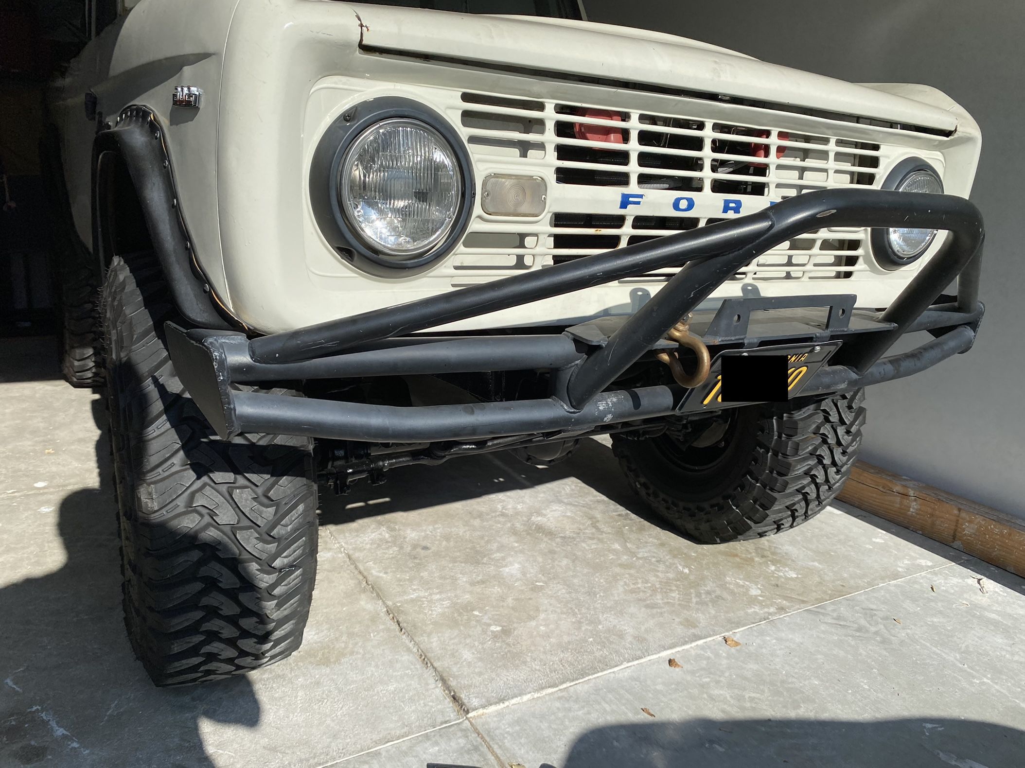 Early Bronco Tube Steel Bumpers 