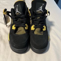 Jordan 4 Yellow thunders 