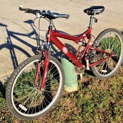 Mountain Bike, man's 26", 15 speed