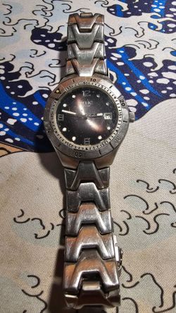 Relic watch