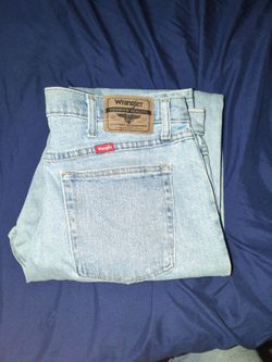 The size 34x32