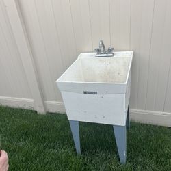 Utility Sink With Faucet