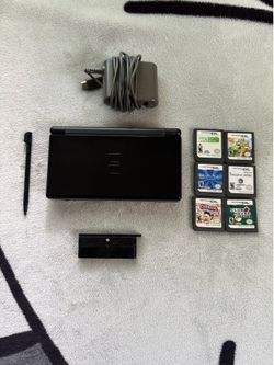 Nintendo DS Lite + Games