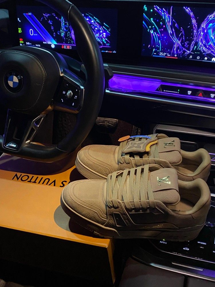 LV TRAINER SNESKER
