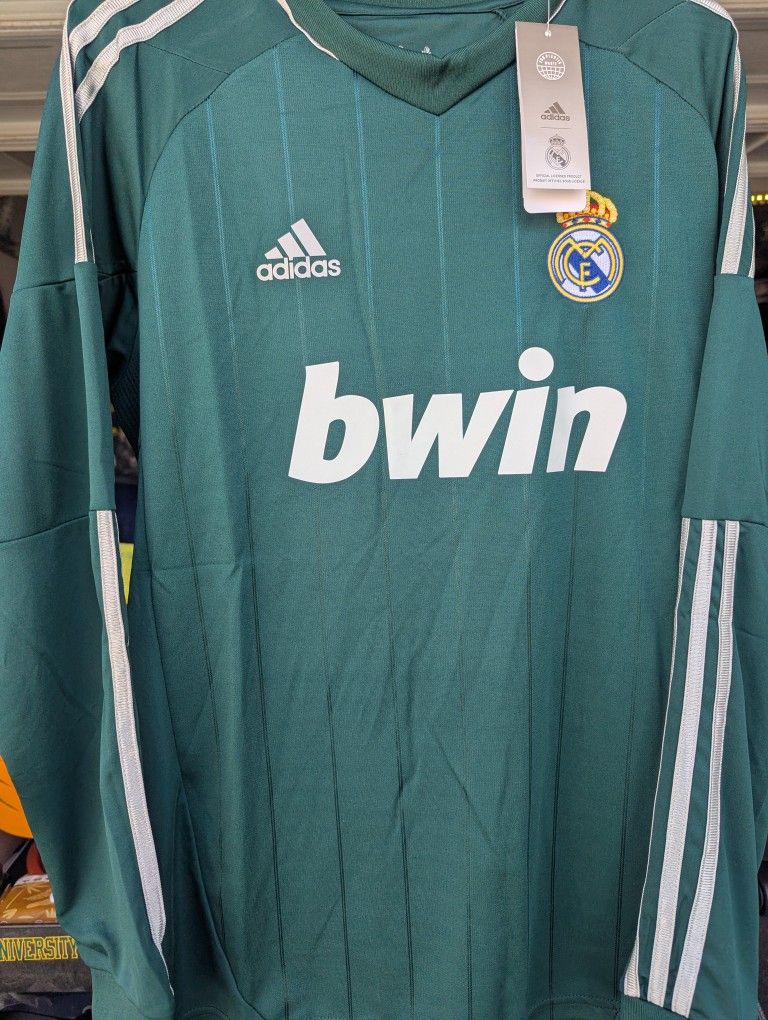 Retro Real Madrid Long Sleeve Soccer Jersey