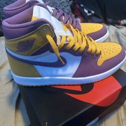 Air Jordan’s 1 HIGH OG “BROTHERHOOD”