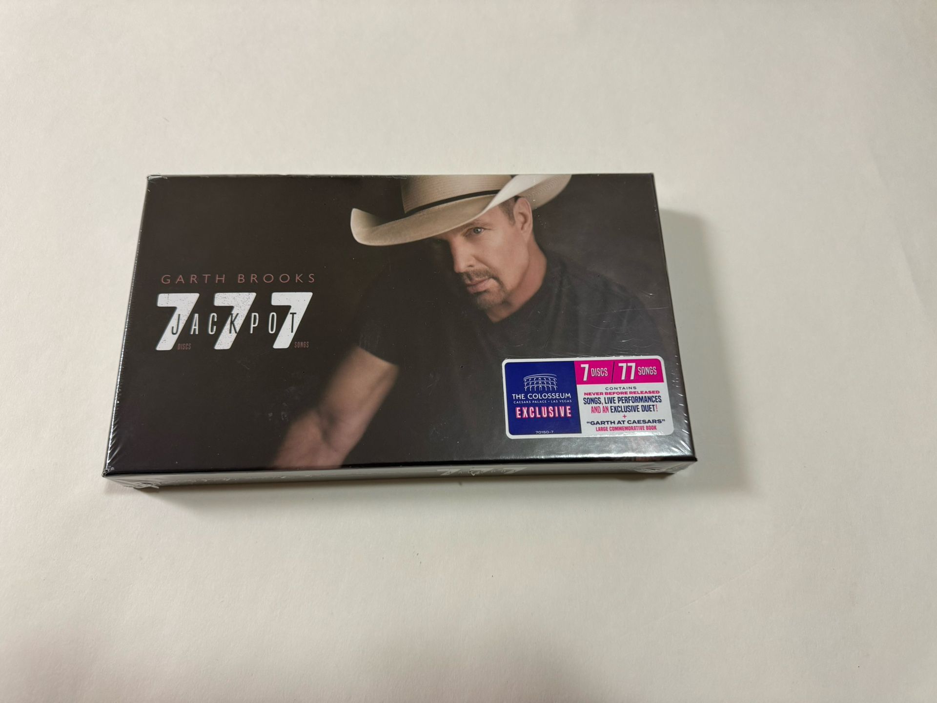 GARTH BROOKS 777. 7 DISCS. 77 SONGS. NOT OPENED 